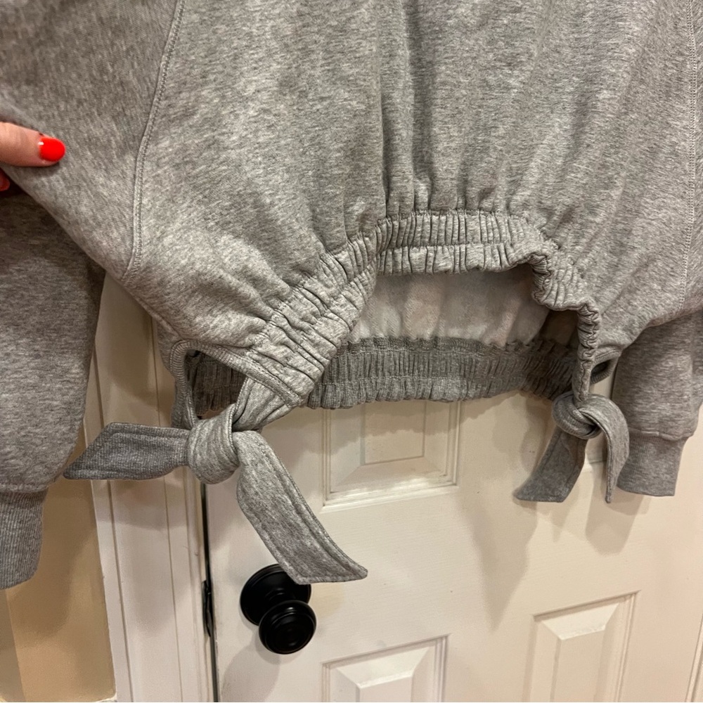 NEW Daily Practice by Anthropologie Long-Sleeve Funnel Neck Sweatshirt Medium - Picture 7 of 10